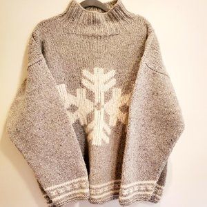 Heavy wool Snowflake Sweater size xl